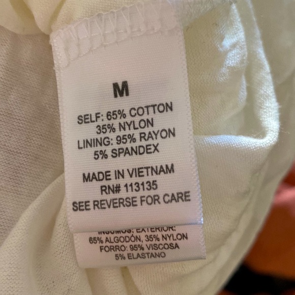 NWOT. Leo and Nicole white lace blouse. - Picture 5 of 6